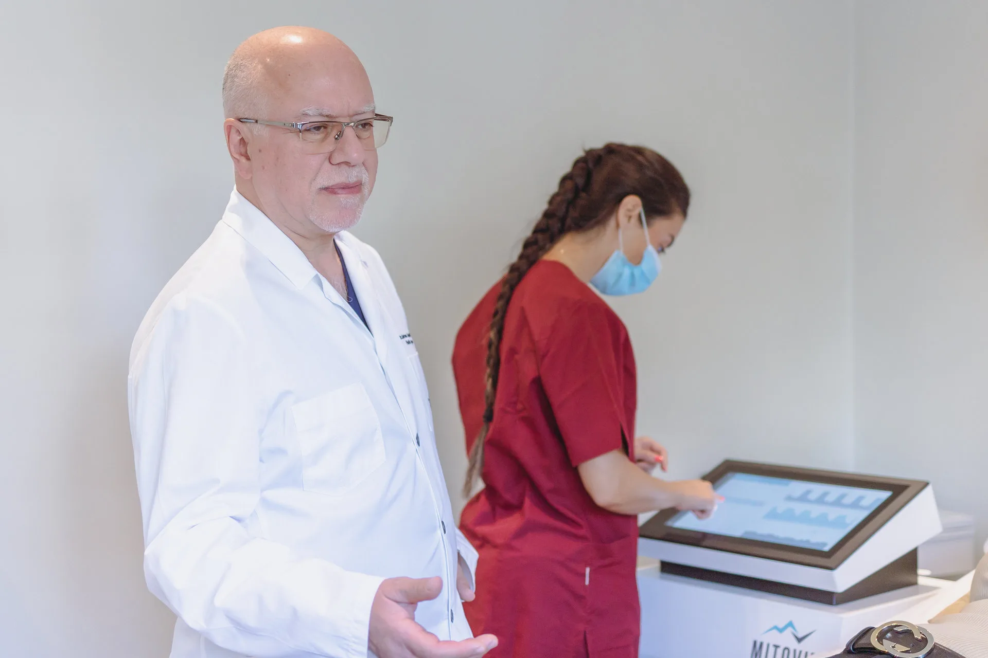 Πορτρέτο του Dr. Ανδρέα Ανδρουλακάκη, πλαστικού χειρουργού